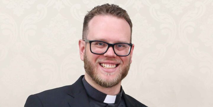 Pfarrvikar André Knüpfer